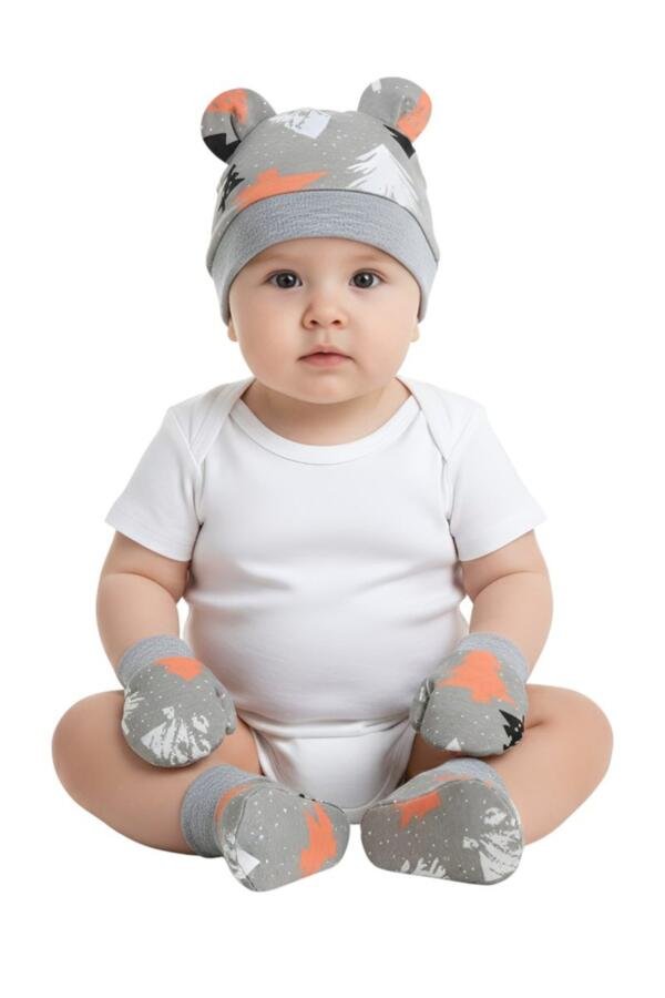 Pine Tree Print Baby Hat, Mittens, and Booties Set